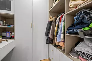 2 Elf Rd, Syosset, NY 11791 - Photo 25