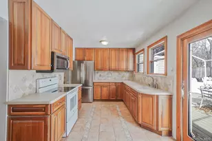 3 Timber Trail Ln, Medford, NY 11763 - Photo 9