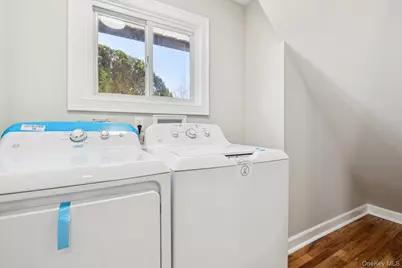 38 Somerset Road E, Amityville, NY 11701 - Photo 15