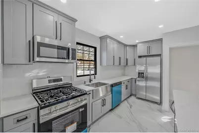 2357 Rockwood Avenue, Baldwin, NY 11510 - Photo 9