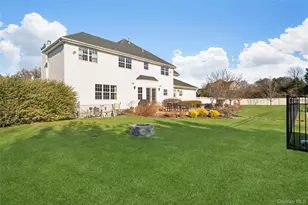 2 Holly Ct, Miller Place, NY 11764 - Photo 39