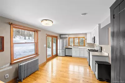 232 N Country Road, Mount Sinai, NY 11766 - Photo 5