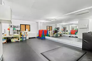 640 W 237th St, Bronx, NY 10463 - Photo 27