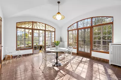 60 Wildwood Road, New Rochelle, NY 10804 - Photo 9