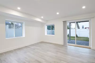 56 Kirkwood Road, Port Washington, NY 11050 - Photo 17