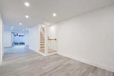 56 Kirkwood Road, Port Washington, NY 11050 - Photo 15