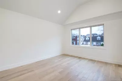 56 Kirkwood Road, Port Washington, NY 11050 - Photo 25