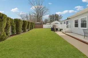 24 Rocco Dr, East Northport, NY 11731 - Photo 23