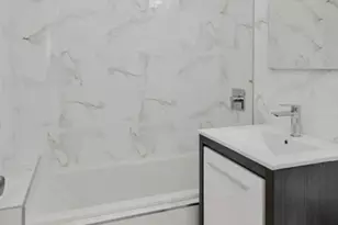 77 W 55th St, New York, NY 10019 - Photo 5