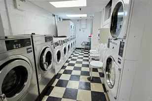 77 W 55th St, New York, NY 10019 - Photo 7