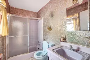 5 Chatham Pl, Dix Hills, NY 11746 - Photo 19