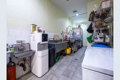 63-28 Roosevelt Avenue, Woodside, NY 11377 - Photo 9