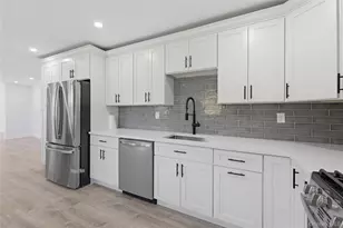 5 Bear Ln, Centereach, NY 11720 - Photo 9