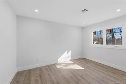 5 Bear Lane, Centereach, NY 11720 - Photo 19