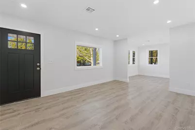 5 Bear Lane, Centereach, NY 11720 - Photo 11