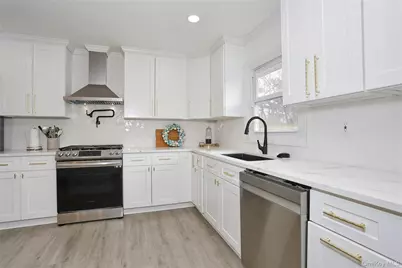 70 Susan Drive, New City, NY 10956 - Photo 29