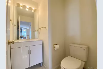 83 Roundtop Road, Yonkers, NY 10710 - Photo 9