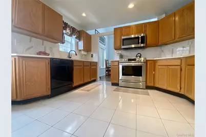 83 Roundtop Road, Yonkers, NY 10710 - Photo 7