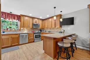 41 Hickory Hill Rd, Newburgh, NY 12550 - Photo 15