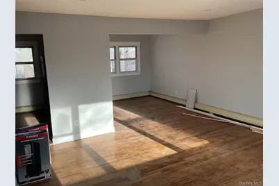 39 N 16th Street, Wyandanch, NY 11798 - Photo 5