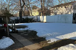 39 N 16th St, Wyandanch, NY 11798 - Photo 21