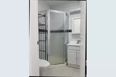 31-53 Linden Place #3E, Flushing, NY 11354 - Photo 7