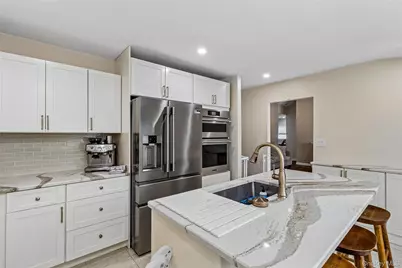 3011 Maine Avenue, Medford, NY 11763 - Photo 7