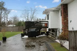 8 Mulberry Dr, Smithtown, NY 11787 - Photo 5