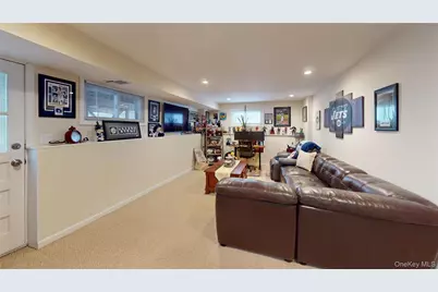 8 Mulberry Drive, Smithtown, NY 11787 - Photo 21