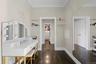 28 Dunlop Rd, Huntington, NY 11743 - Photo 21