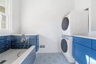 28 Dunlop Rd, Huntington, NY 11743 - Photo 27