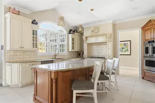 28 Dunlop Rd, Huntington, NY 11743 - Photo 9