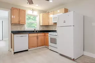 487 5th Ave, Cedarhurst, NY 11516 - Photo 13