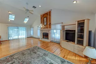 146 Crystal Brook Hollow Rd, Port Jefferson, NY 11777 - Photo 9