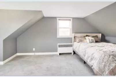 10 Bainbridge Avenue, Melville, NY 11747 - Photo 5