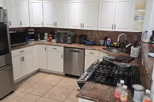 10 Bainbridge Ave, Melville, NY 11747 - Photo 19