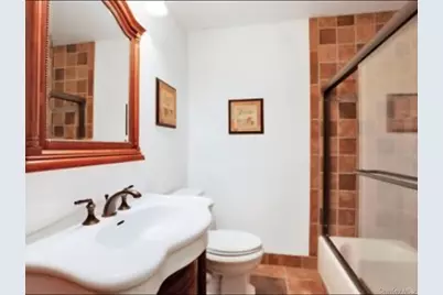 10 Bainbridge Avenue, Melville, NY 11747 - Photo 7