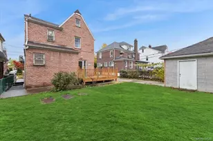 29-34 161st St, Flushing, NY 11358 - Photo 33