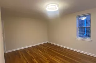 32 Cathedral Ave, Hempstead, NY 11550 - Photo 13