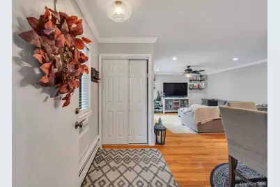 73 Richmond Boulevard #3B, Ronkonkoma, NY 11779 - Photo 5