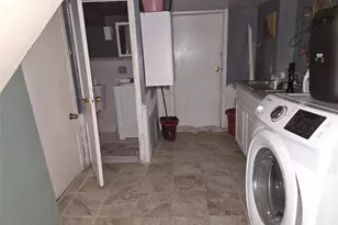 120-20 142nd Pl, Jamaica, NY 11436 - Photo 11