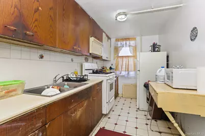 661 Jefferson Place, Bronx, NY 10456 - Photo 11