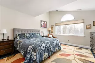 654 Birchwood Park Dr, Middle Island, NY 11953 - Photo 13