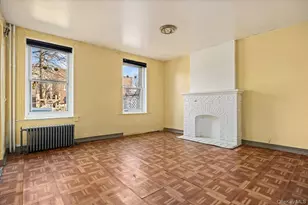 36-22 37th St, Astoria, NY 11101 - Photo 5