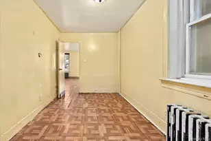 36-22 37th St, Astoria, NY 11101 - Photo 13