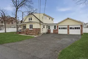 1217 Ellis St, Holbrook, NY 11741 - Photo 3