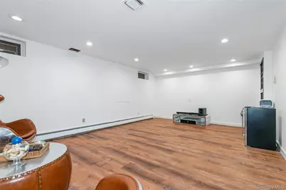 45 Carriage Court, Muttontown, NY 11791 - Photo 41