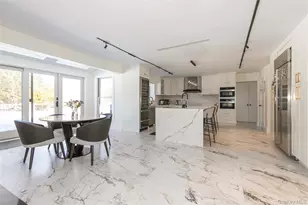 45 Carriage Ct, Muttontown, NY 11791 - Photo 13