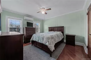 64-72 84th Pl, Middle Village, NY 11379 - Photo 11