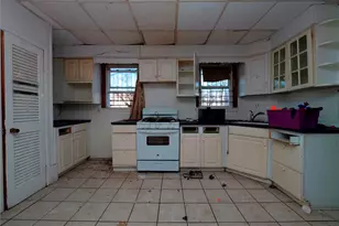 170 Chambers St, Newburgh, NY 12550 - Photo 11